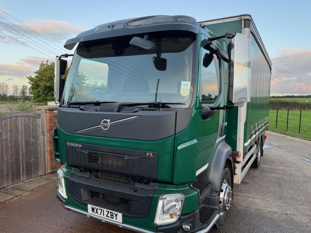 Volvo FL250 4x2 14 Ton lorry