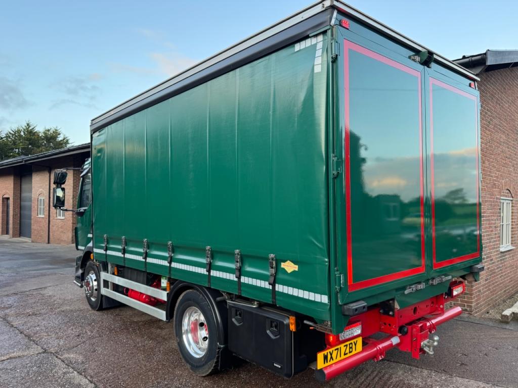 Volvo FL250 4x2 14 Ton lorry