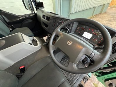 Volvo FL250 4x2 14 Ton lorry