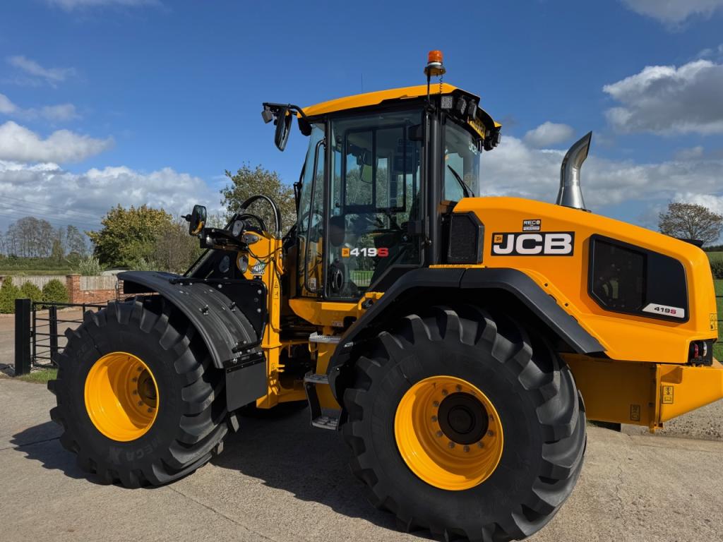 JCB 419S