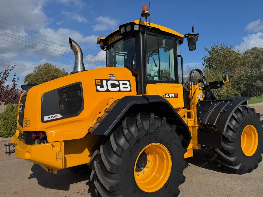JCB 419S