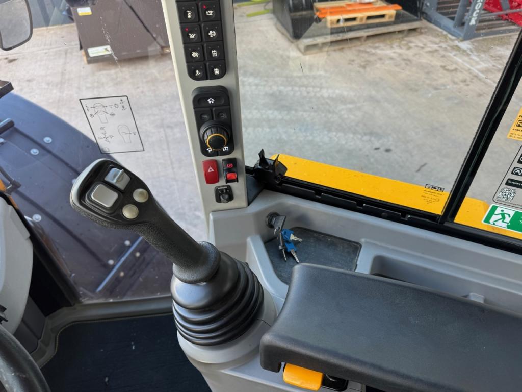 JCB 419S
