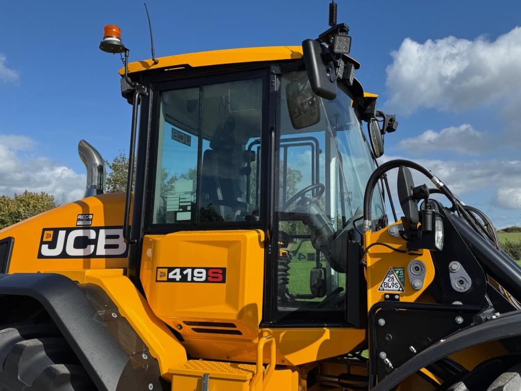 JCB 419S