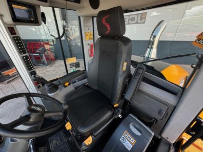 JCB 419S