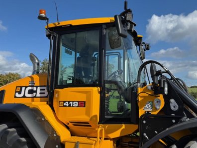 JCB 419S