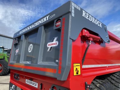 Redrock 20 ton half pipe dump trailer