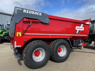Redrock 20 ton half pipe dump trailer