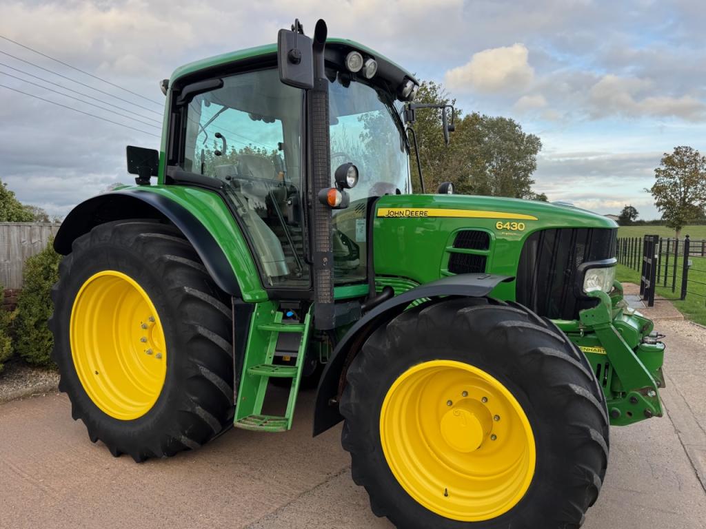 John Deere 6430