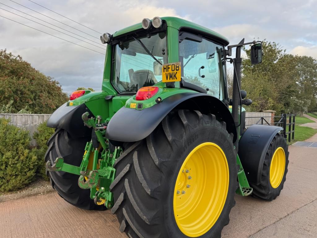 John Deere 6430