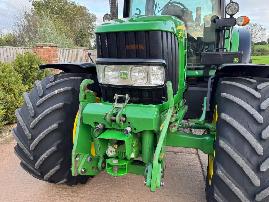 John Deere 6430