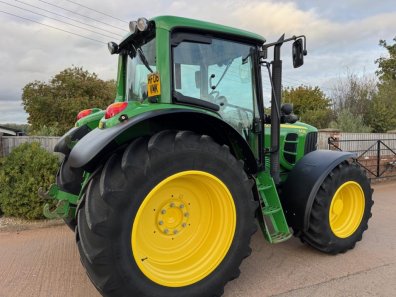 John Deere 6430