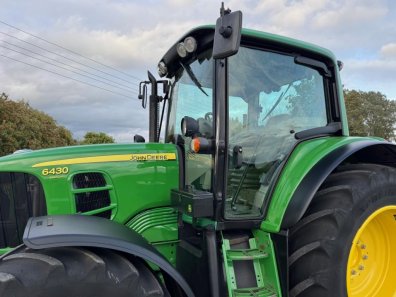 John Deere 6430