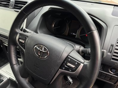 Toyota Land Cruiser Commercial Active