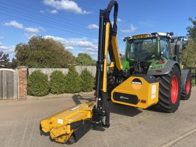 McConnel 6567T hedge trimmer