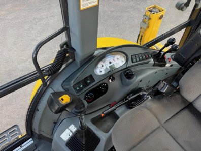 New Holland B110 B wheeled digger