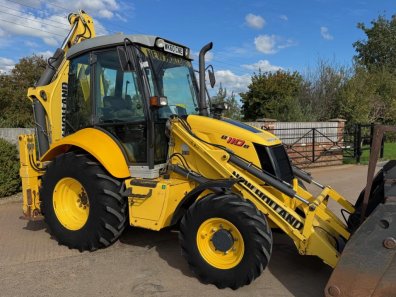 New Holland B110 B wheeled digger