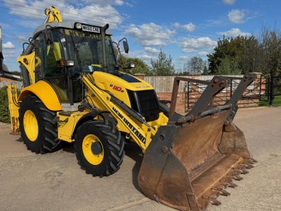 New Holland B110 B wheeled digger