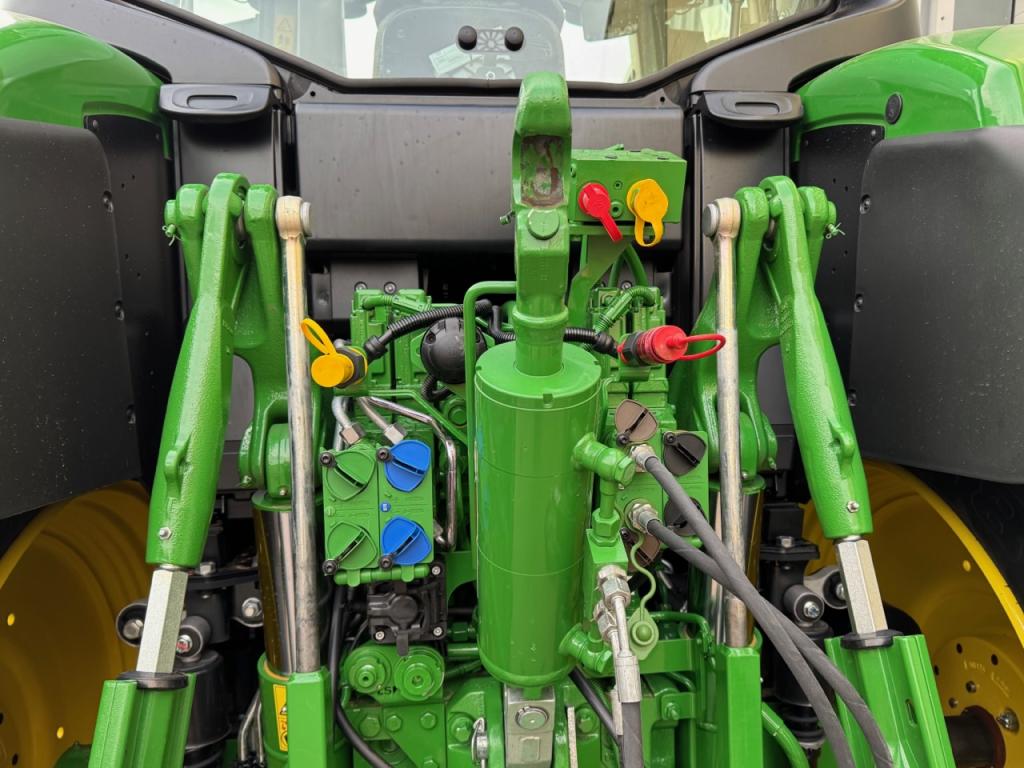 John Deere 6M 185