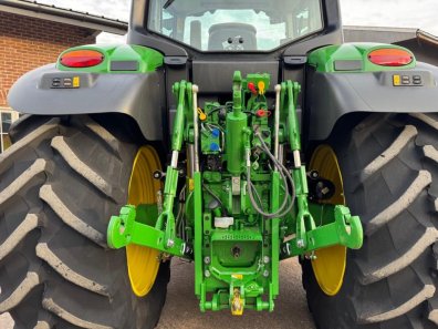 John Deere 6M 185