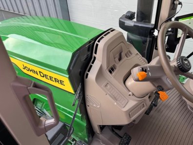 John Deere 6M 185