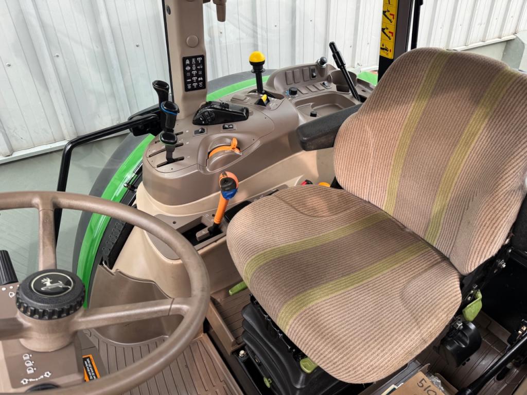 John Deere 5100R