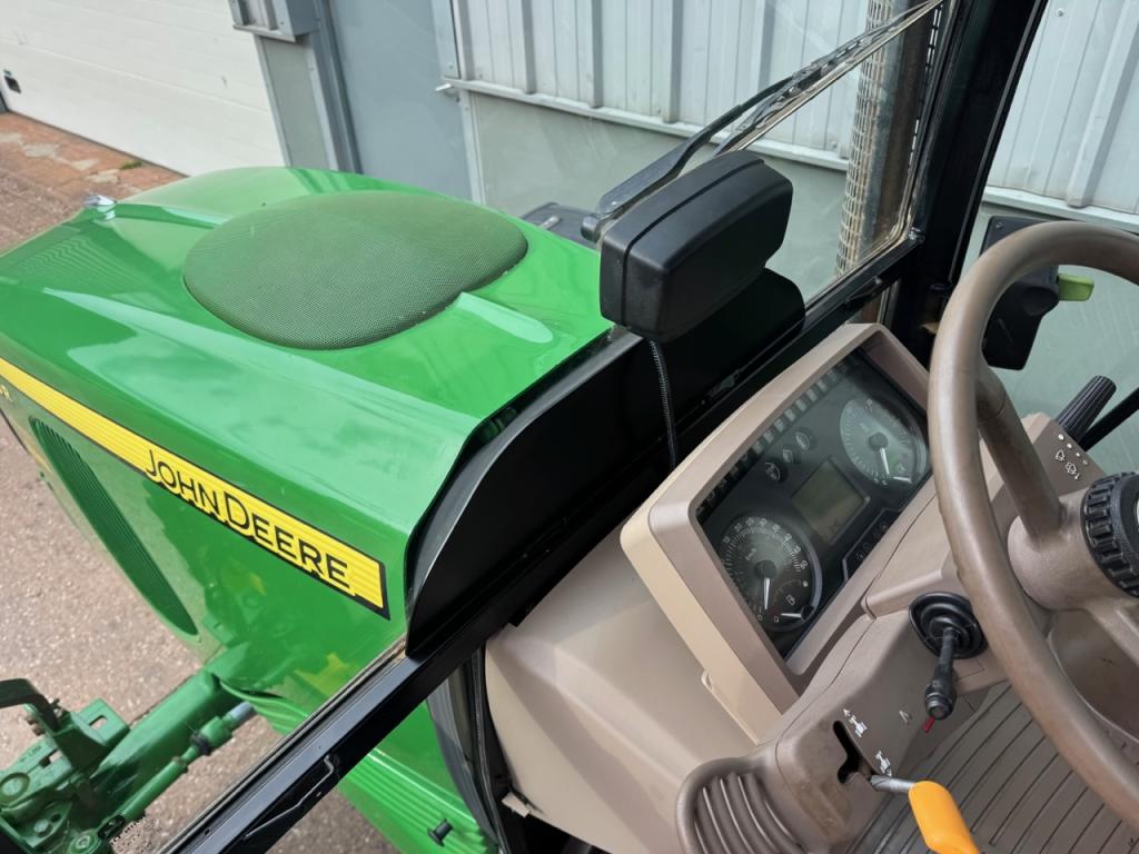 John Deere 5100R