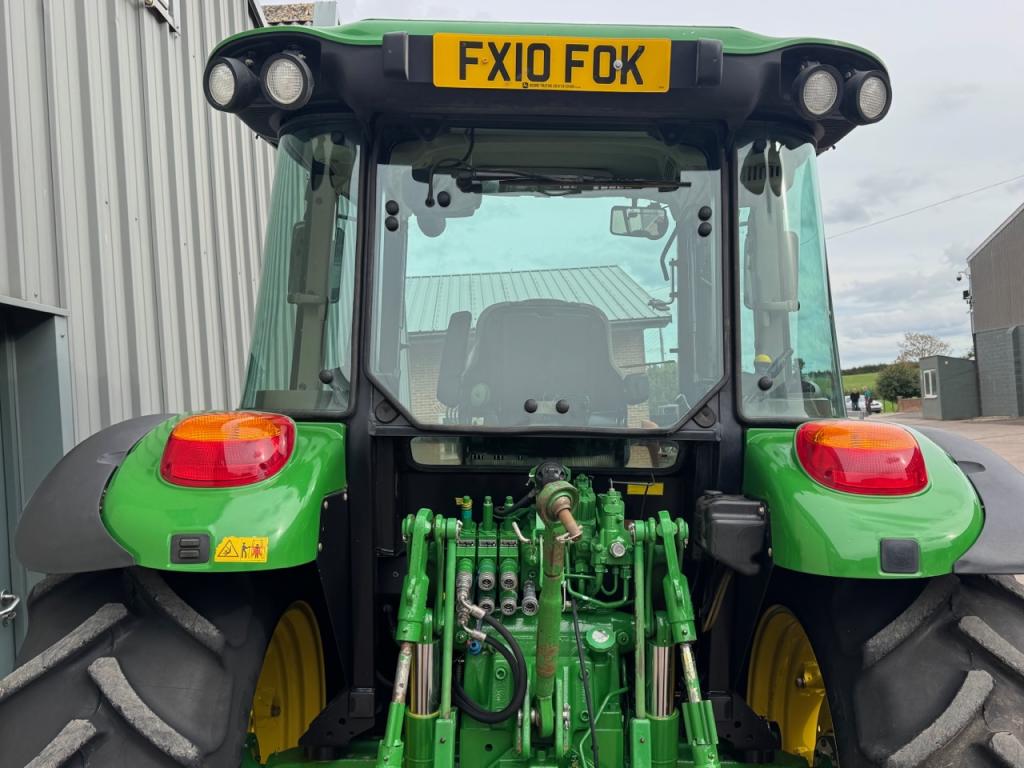 John Deere 5100R