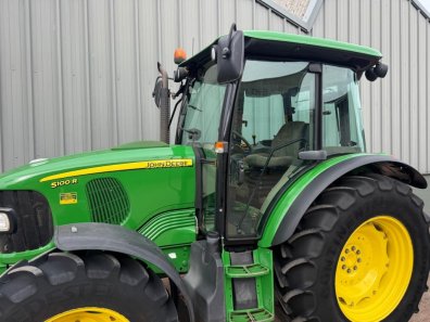 John Deere 5100R