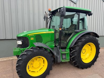 John Deere 5100R