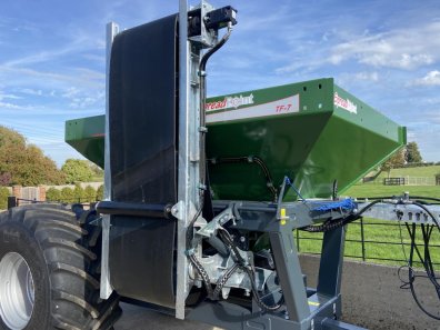 SpreadPoint TF-7 Gravel Cart