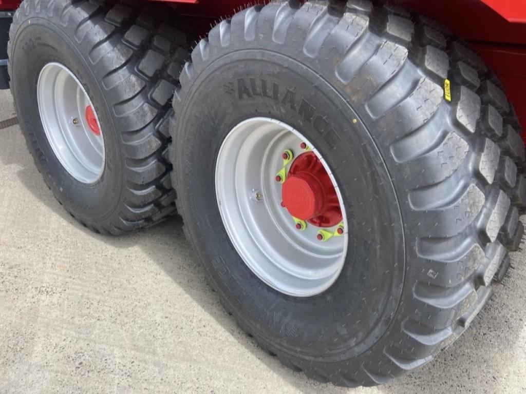 Redrock 200/20 silage trailer