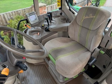John Deere 6930