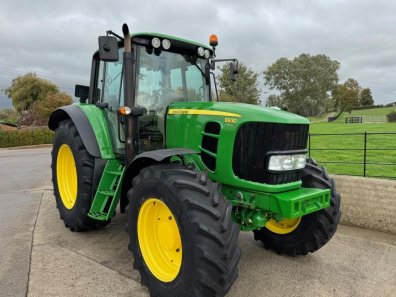 John Deere 6930