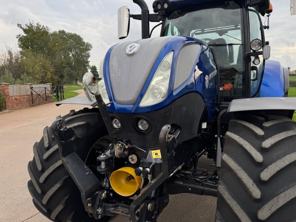 New Holland T7.225