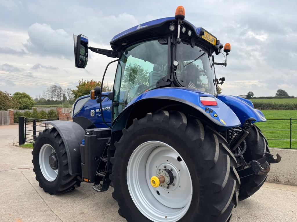 New Holland T7.225