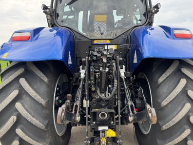 New Holland T7.225