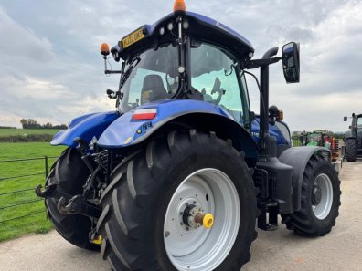 New Holland T7.225