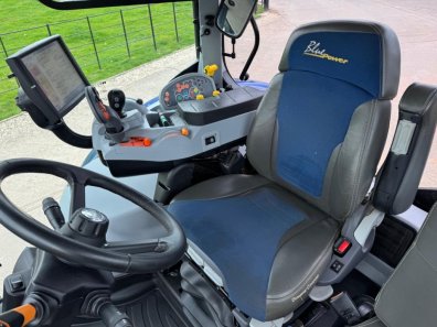 New Holland T7.225