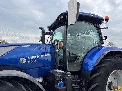 New Holland T7.225