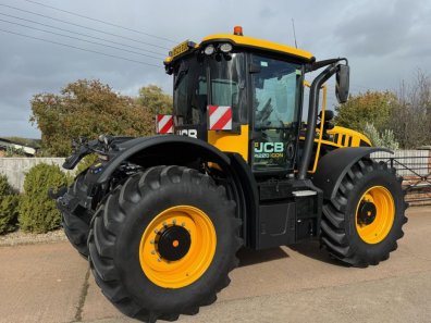 JCB 4220 iCON