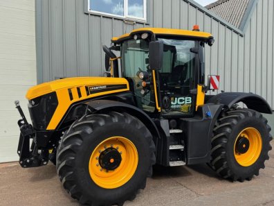 JCB 4220 iCON
