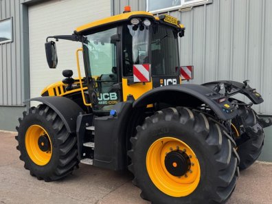 JCB 4220 iCON