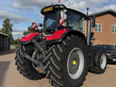 Massey Ferguson 9S.425