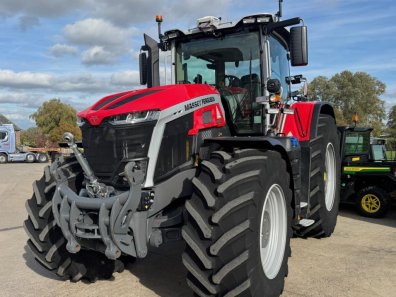Massey Ferguson 9S.425