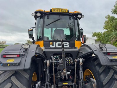 JCB 4220 iCON