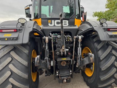 JCB 4220 iCON