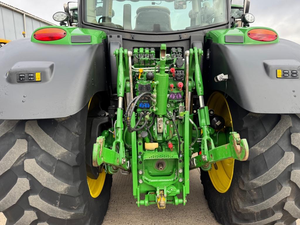 John Deere 6R 185