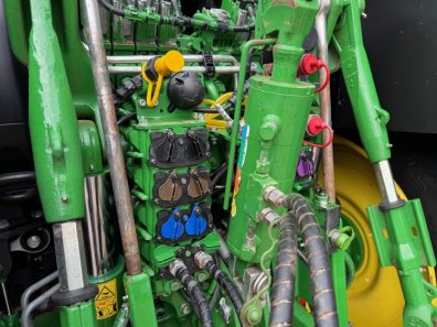 John Deere 6R 185