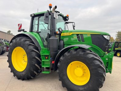 John Deere 6M 240