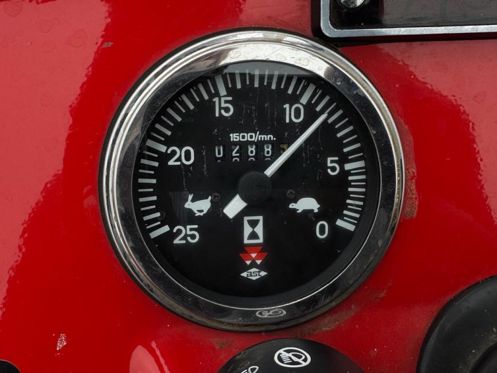 Massey Ferguson 230